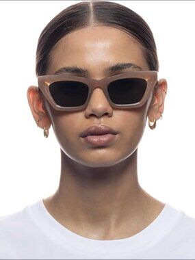 Aire Capricornus cateye sunglasses